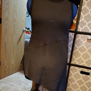 ☘️ Asymmetrical hem tank